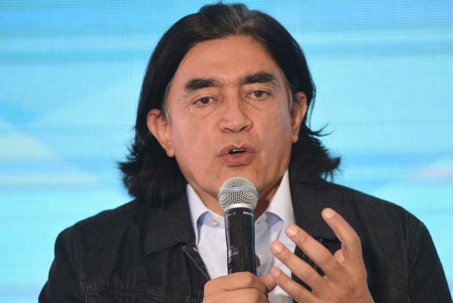 El único en este país que tiene derecho a votar en blanco es Gustavo Bolívar