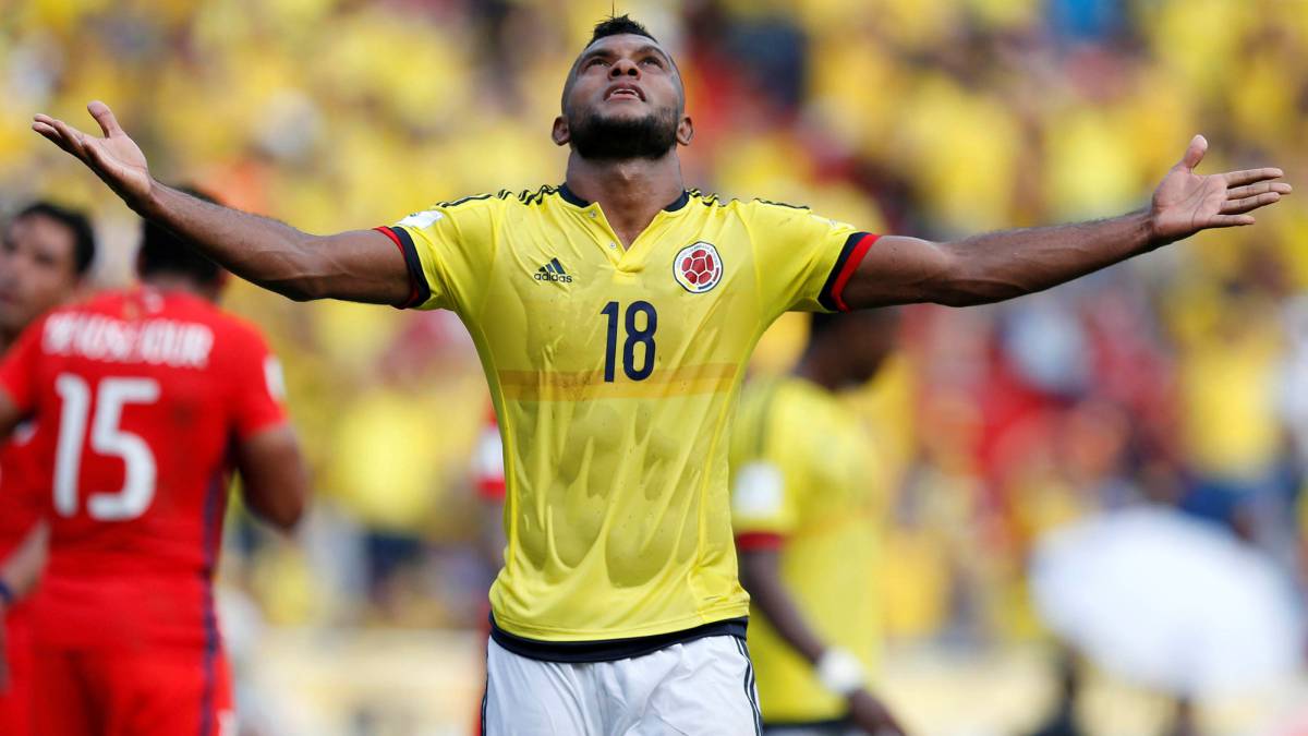 Cabezazo salvador de Borja. Colombia empata 2-2 contra Argentina