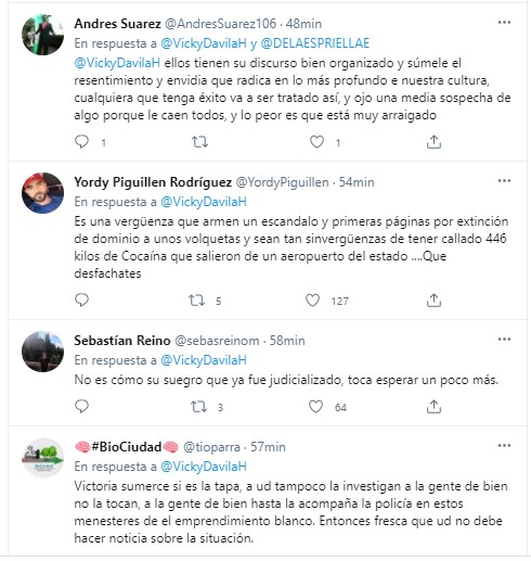  - Vicky Dávila sale en defensa de Alejandra Azcárate