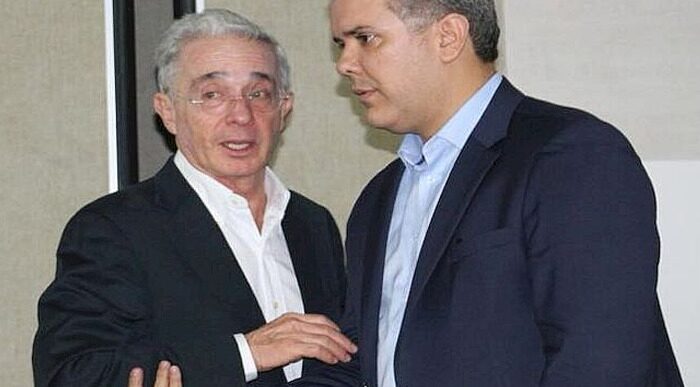 am-uribe - La moñona de Uribe