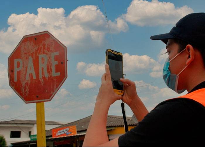 Con tecnología de punta, Tránsito del Atlántico recopila datos sobre el estado y señalización de las vías