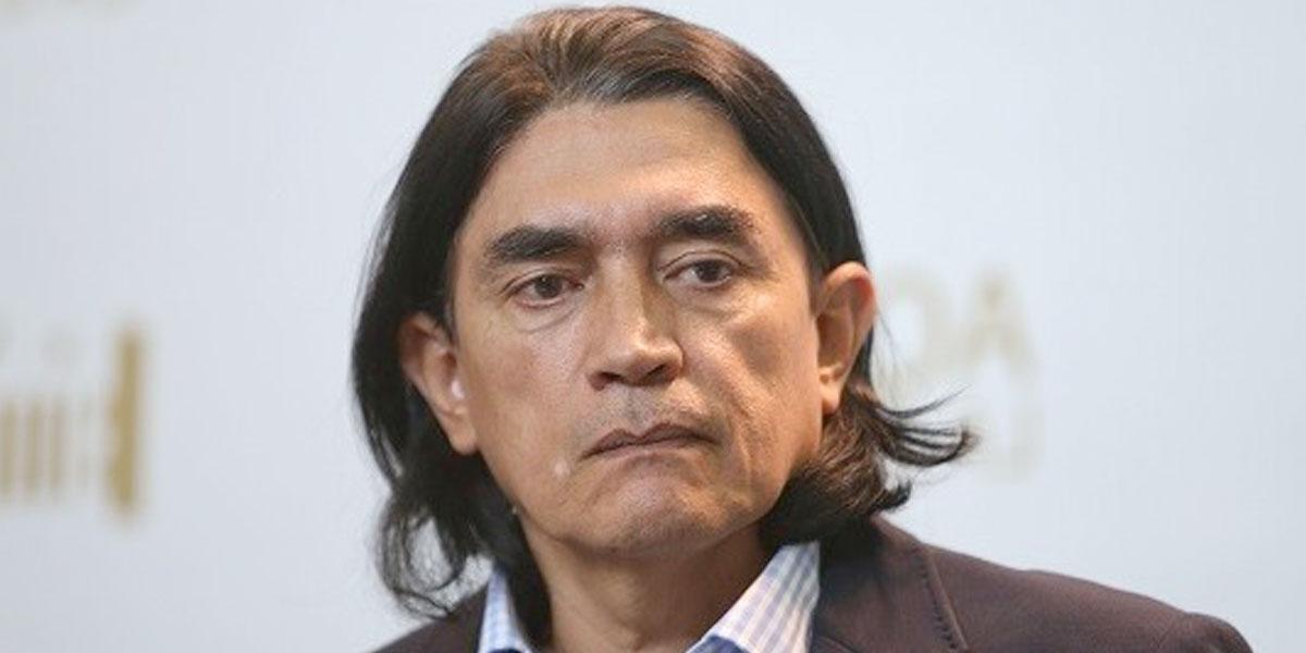 Gustavo Bolívar sale en defensa de Juanes