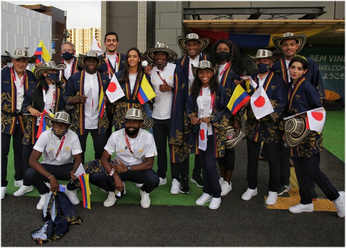 Totto va a sacar los kimonos que lució la delegación colombiana en los Olímpicos