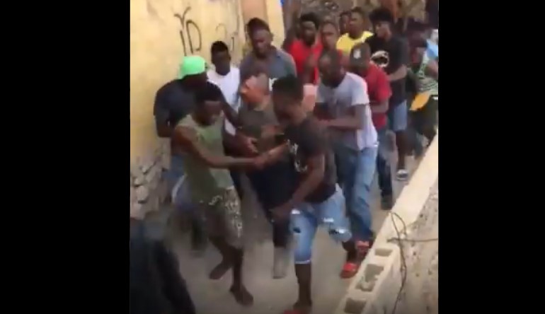 VIDEO: La captura de los colombianos por la turba en un barrio de Haití