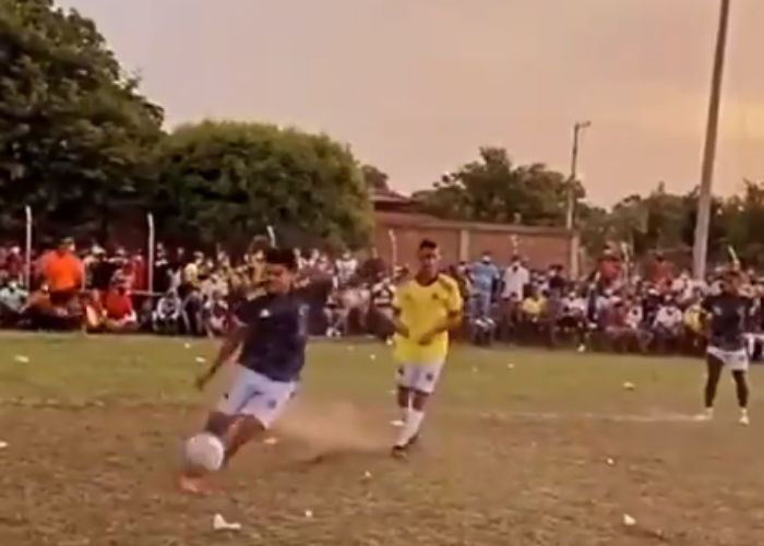 El espectacular golazo de Lucho Díaz en su Barrancas del alma