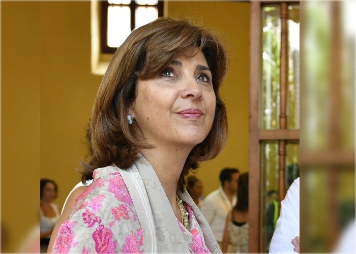 ¿María Ángela Holguín sacrificará su emprendimiento cosmético por cargo diplomático?
