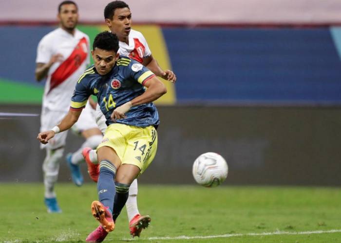 La física detrás del primer gol de Luis Díaz ante Perú