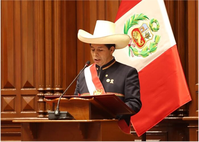  - Con proyecto de una Constituyente, Castillo se posesionó como nuevo presidente de Perú