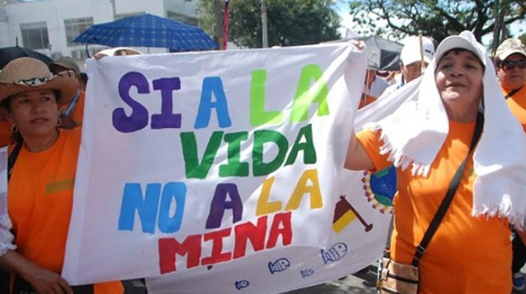 El silencioso tren bala de la dictadura mineroenergética