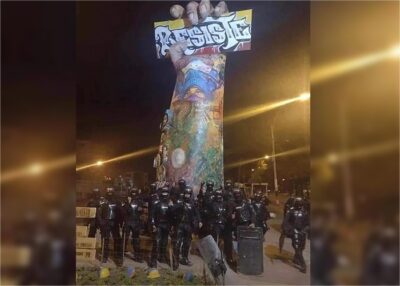  - El ESMAD de Cali terminó posando en el monumento al que tanto le temen - Página 3