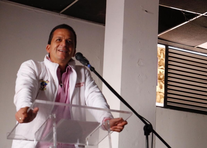 Atacan a bala contra el alcalde de Soacha en una de las comunas