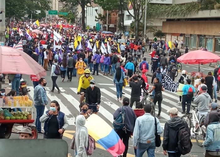 Las calles de Bogotá empiezan a llenarse de manifestantes