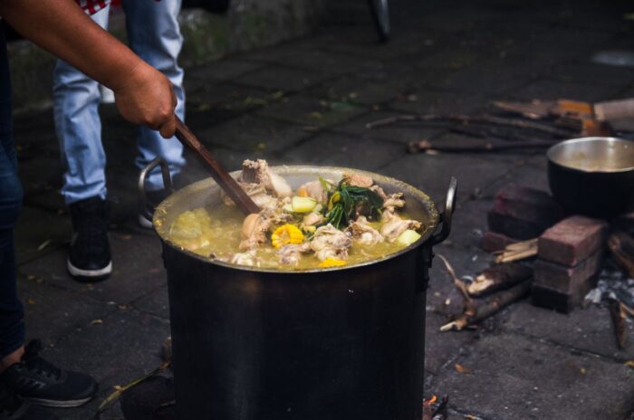  - ¡Que rico sabe la resistencia! El apoyo de las ollas comunitarias para los barrios en Cali