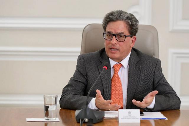 Alberto Carrasquilla reaparece: es el nuevo codirector del Banco de la República