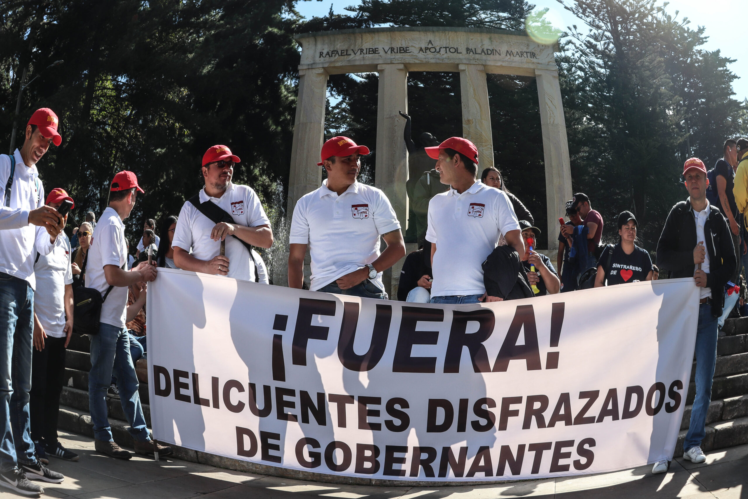 País de pocos y para pocos