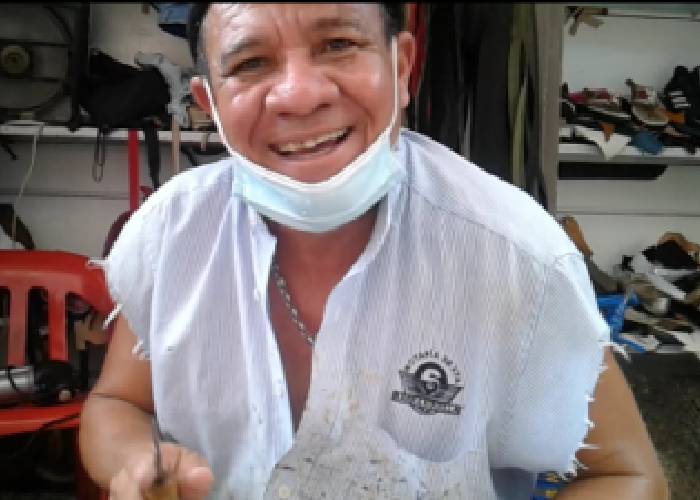 Zapatero a tus zapatos: un oficio amenazado por la seguridad