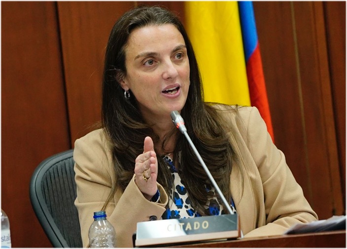 Karen Abudinen hace cuentas para enfrentar la moción de censura