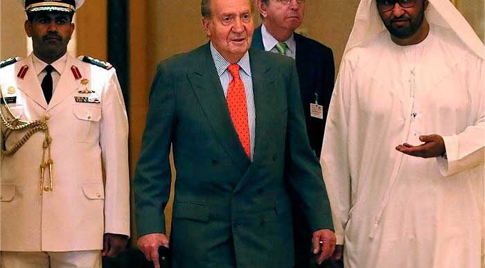  - El rey Juan Carlos I y su rutina de expatriado de lujo en una isla exclusiva de Emiratos Árabes
