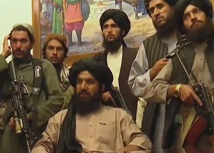 Talibán, el grupo islamista que regresa al poder en Afganistán 20 años después