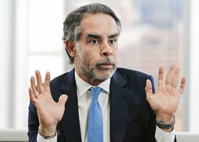 El rumor de una captura que puso a Benedetti a correr a la Fiscalía