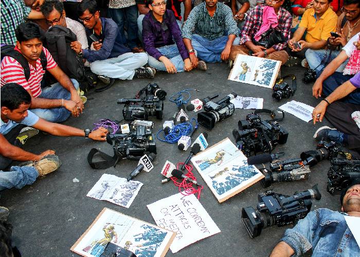 ¿Está mandada a recoger la ética en los medios de comunicación?