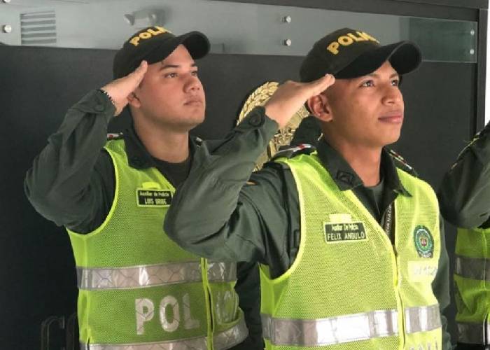 A los policías también los matan si salen a la calle