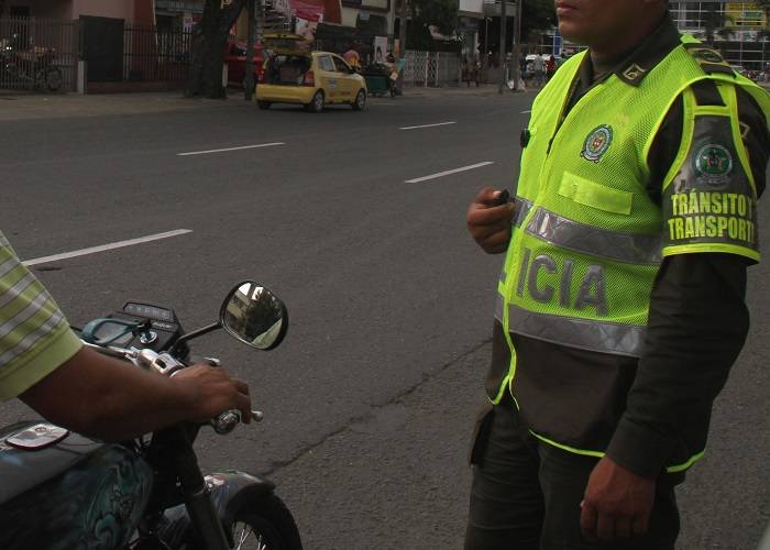 Todo lo que necesita saber para que le perdonen una parte de las multas de tránsito que debe