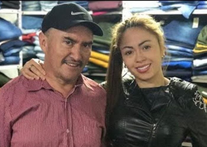 ¿Qué hacía el papá de Epa Colombia con cien millones de pesos en efectivo?