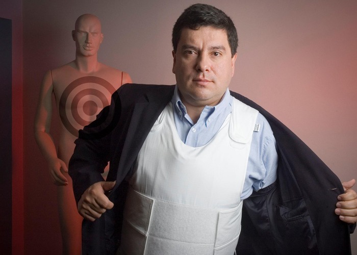  - Un colombiano, el fabricante de la ropa blindada de los nuevos militares que patrullan Bogotá
