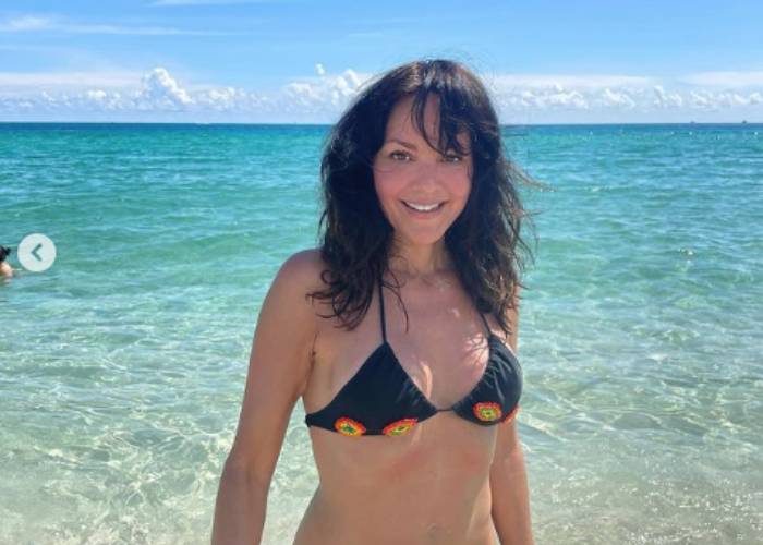 FOTOS: Así luce Carolina Gómez, en bikini, a sus 47 años