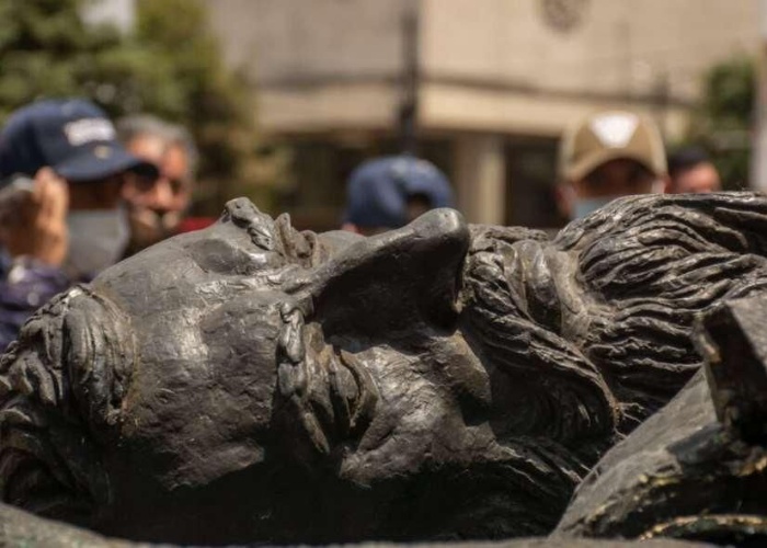 La estatua de Jiménez de Quesada no volverá a su pedestal