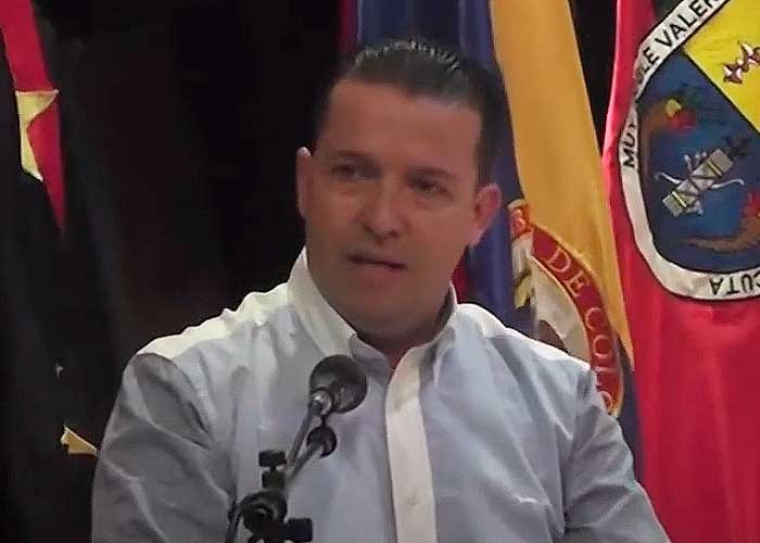 1.800 millones de los que se robaron de Mintic los está disfrutando una pareja de pastores evangélicos