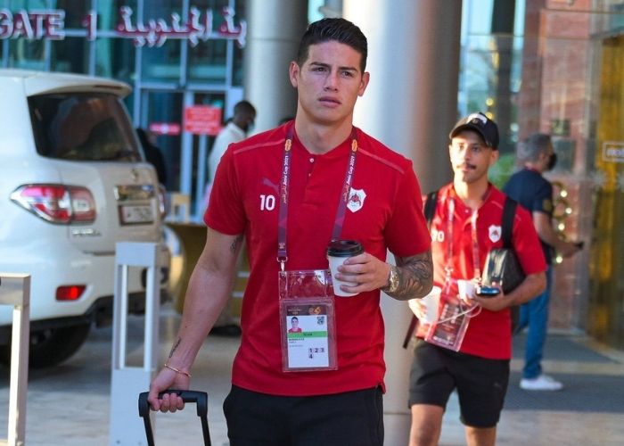 Como un gamin: el triste espectáculo de James en Catar