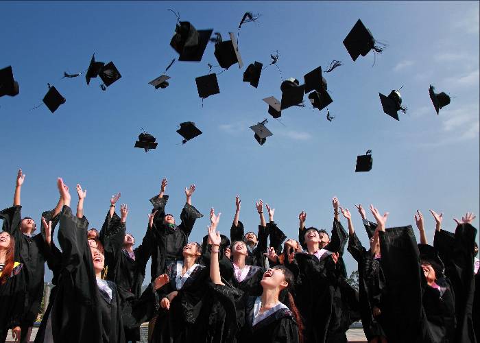 ¿Estudiar para ganar plata o ser feliz?