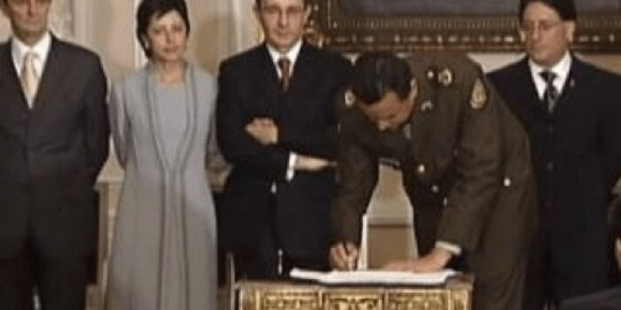 El oscuro historial del general que Uribe escogió como su jefe de seguridad - -- Las2orillas - El oscuro historial del general que Uribe escogió como su jefe de seguridad