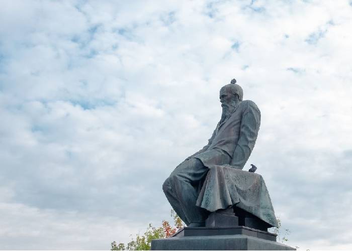 200 años de Dostoievski, el creador del crimen más famoso de la literatura