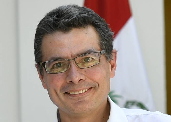 ¿Le falta perrenque a Alejandro Gaviria?