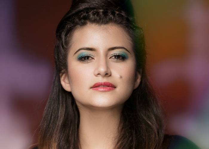 Vivi Guerrero, la cantante colombiana que triunfa en Emiratos Árabes Unidos