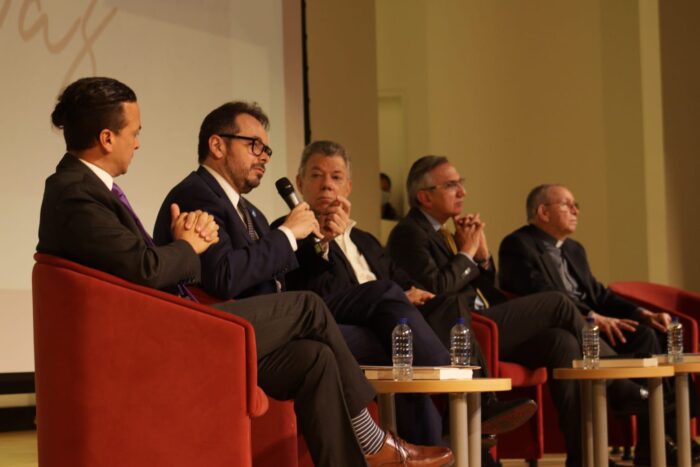  - Santos en la conmemoración de los 5 años del acuerdo, pero de Duque ni rastro