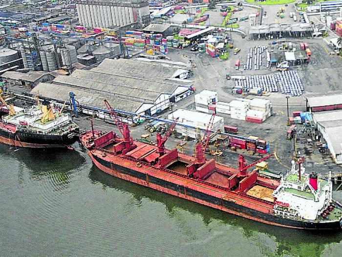  - El despelote de los contenedores dejará a muchos sin regalos de navidad