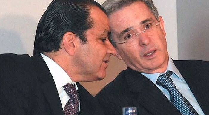  - El plan B de Óscar Iván Zuluaga en política