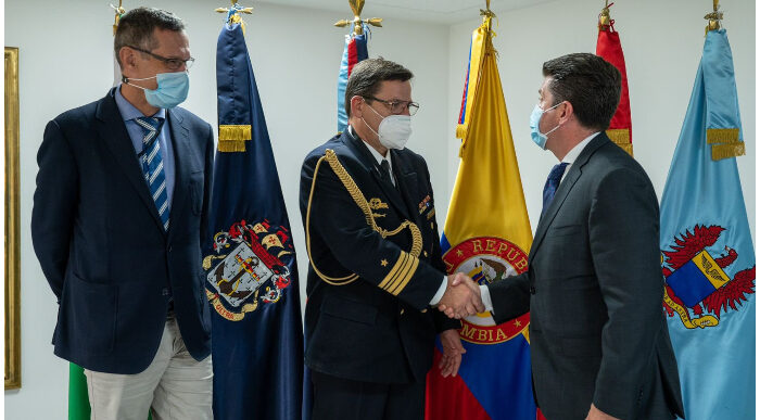  - Un comandante alemán compromete a Diego Molano con la OTAN