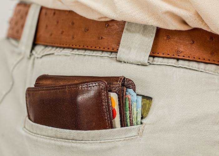 Si usted tiene plata en Colombia…