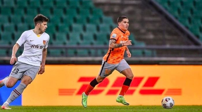  - Irse a jugar a China: el peor error que cometió Juanfer Quintero