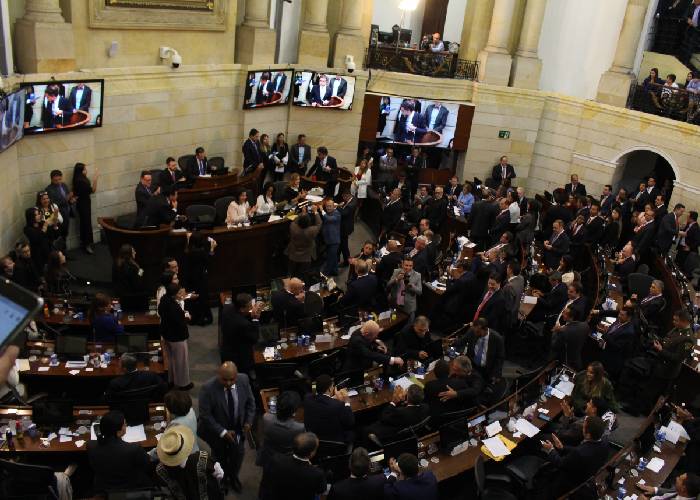 En el Senado no hay cama pa' tanta gente