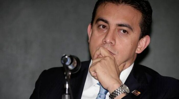  - Alex Vega se rajó en sus primeras elecciones como registrador 