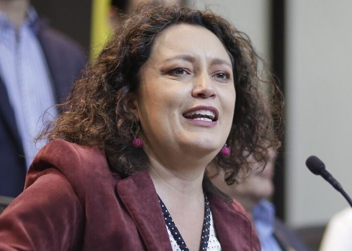 Portazo de Angélica Lozano: renuncia a la Alianza Verde