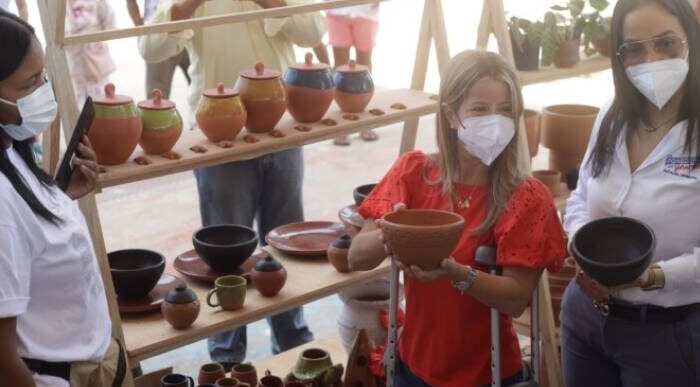  - Gobernación del Atlántico y Ministerio de Cultura impulsan la reactivación económica de los artesanos