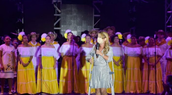  - Gobernadora del Atlántico entrega la Plaza de Puerto Colombia totalmente renovada