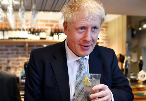 Boris Johnson en la cuerda floja por fiesta covid